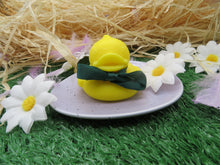 Load image into Gallery viewer, Lemon Bubbleduck Soap