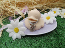 Load image into Gallery viewer, Snow Angel Bubbleduck Soap