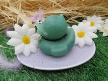 Load image into Gallery viewer, Oud Wood Bubbleduck Soap