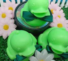 Load image into Gallery viewer, Lemongrass Bubbleduck Soap