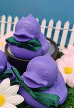 Load image into Gallery viewer, Lavender Bubbleduck Soap