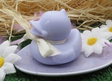 Load image into Gallery viewer, Parmaviolet Bubbleduck Soap