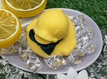 Lade das Bild in den Galerie-Viewer, Lemon Bubbleduck Soap
