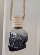 Load image into Gallery viewer, Skull Car freshener
